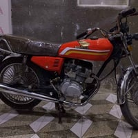 للبيع سعر 650$٠٧٨٦٥١٦٦٦٣٦ رقم الولد مكلف بل نشر