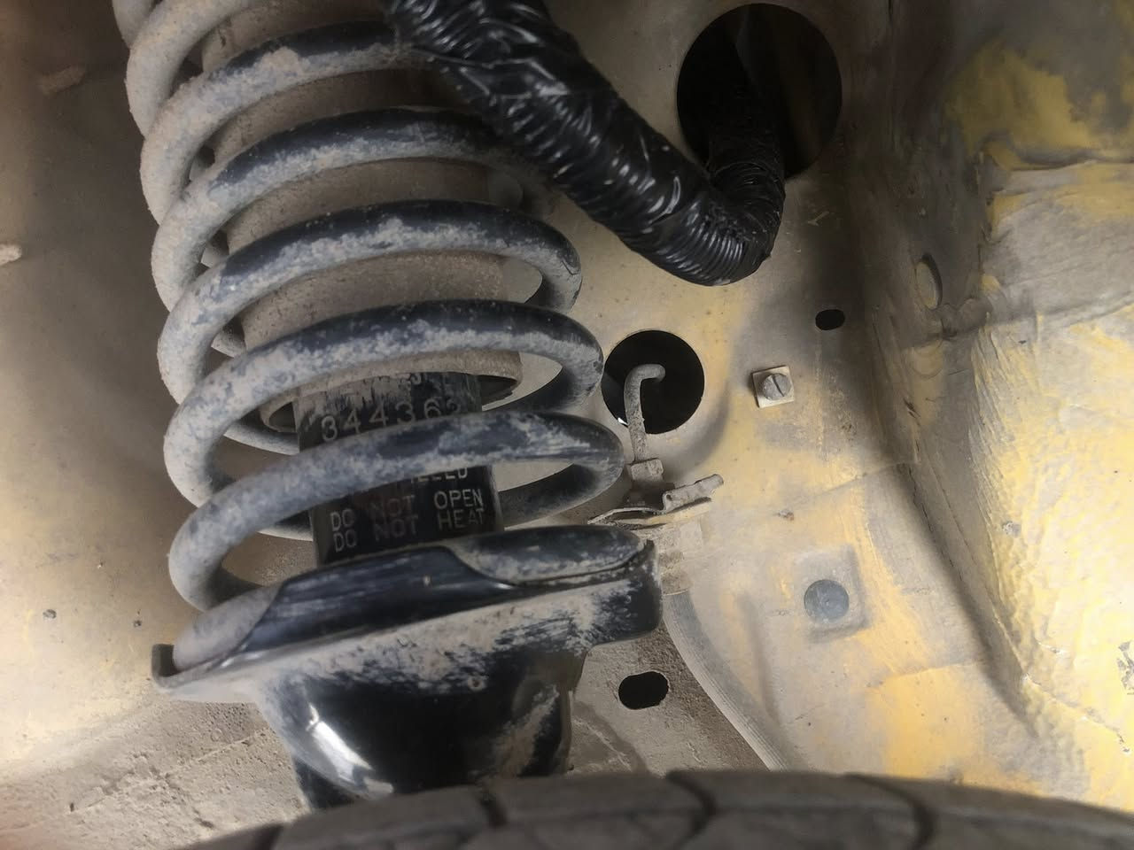 السلام عليكم سيارة سايبا موديل 13محرك وكير نضيفات الشواصي نضيفات والكشر هاي الصورة مالتة السعر 28
***********
