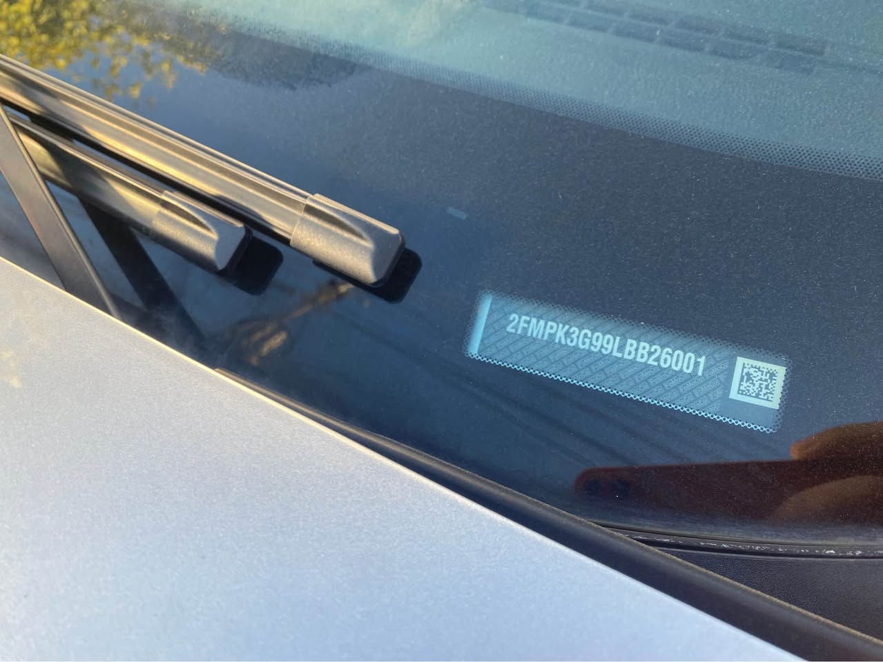 فورد ايدج ٢٠٢٠ موصفات SE
شاشه گه وره ناو زه رد رادار كوشين كاره باي به سمه 
ته نها ٢٦ هه زار رويشتوه هه موو كياني به شرت
يه ك چاملخي پيشه وه صبوخه به بي ناو به بي هيج شتيك
زور زور خاوينه 
*********** وتساب أربيل, العراق
