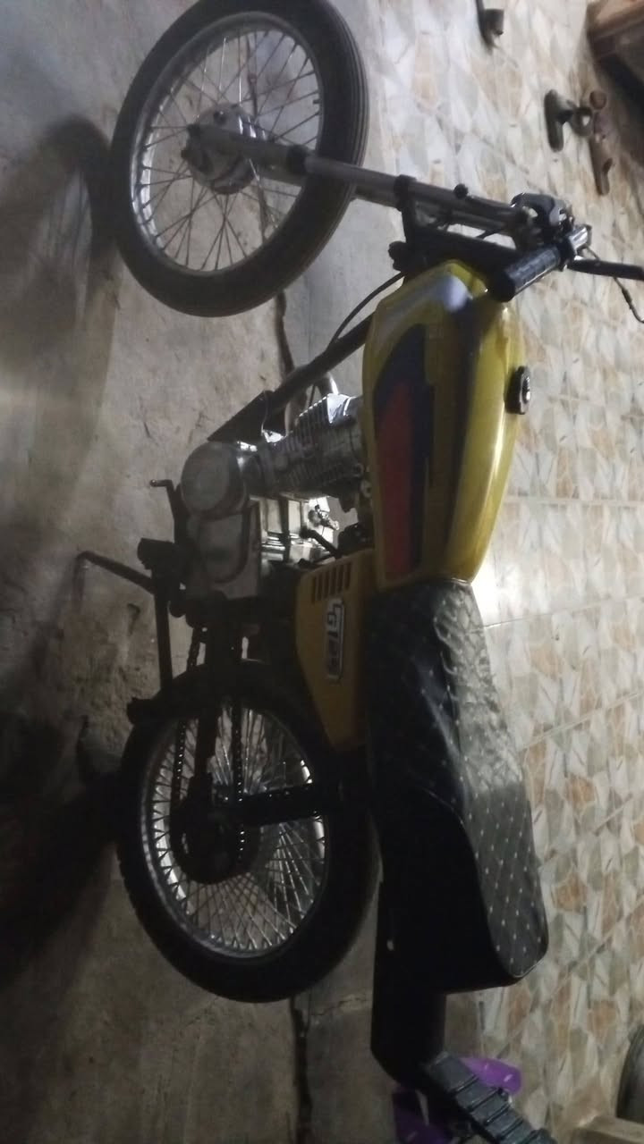 دراجة للبيع تايكر  كلك كلك محرك موديل, 20 شاصي موديل 12 دراجة كل نقص مابيه كبل للشارع سعر 350 معامله خصمها 300 موشراي لا تعبني وضل سولف الي يريدها يتصل ***********
