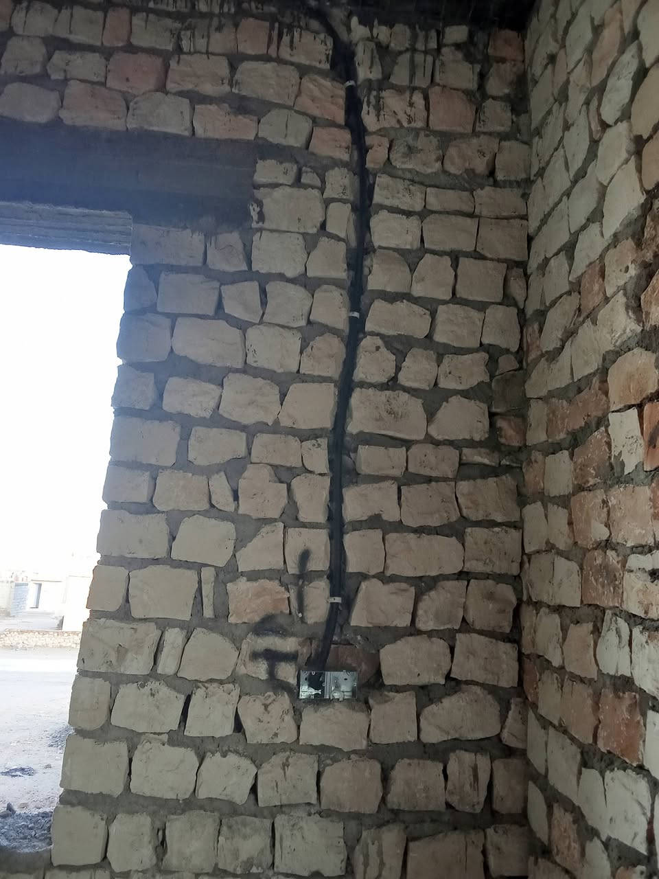 تم الحمدلله حفر بيت نزالات كهرباء في قرية سعدة على مكينة ودريل مواعيد مضبوطة ودقة في العمل بأسعار مناسبة الي  عنده حفر نزالات كهرباء يتصل على الرقم ***********
