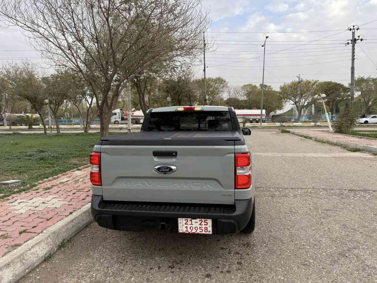 السلام عليكم
فورد مافريك 2023 اللون سموك
مواصفات فول الفول لاريات
داخل جلد كشنات هيتر استيرن هيتر كشن كهرباء 
فتحه سقف وفتحه زجاج خلفي
فوور ويل
محرك توربو صاروخ
ماشيه 36 ألف
السياره دخول جديد بعده كاتى تريد ابيعلك كاتى اتريد ترقيم
بصمه تشغيل
رادار امامي وجانبي وخلفي
هوك سحب 
غطار بودي 
بدون صبغ شويه بارد بحافه البونيد السياره كفاله گير محرك اكسل 
اكرر بدون صبغ
السعر 185 ومجال
***********
