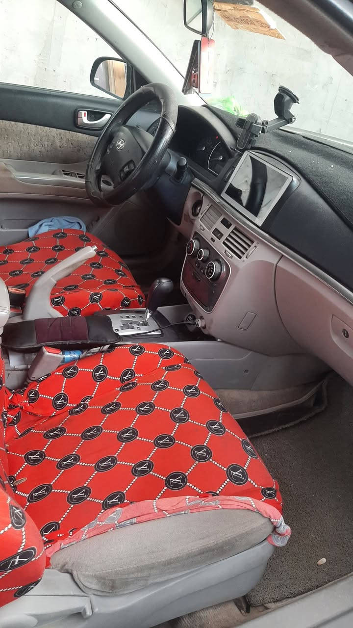 سلام عليكم سوناتا ٢٠٧ محدثه ٢٠١٠ قطعتين باب وجملغ  بسمي سنويه ٢٠٣٠ السعر ١١٥ بيه مجل العنوان بغداد رقم ***********
