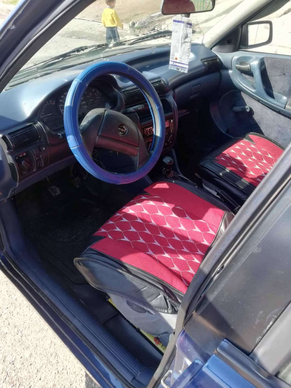 اوبل استره موديل 92 رقم بغداد ألماني احزام صبغ جمالية بدون سقف ودواخل كابون بانزين الشرعي من الموصل سعر 36 ورقة ، مكان حي التنك قرب دورة الصورة متواجد على الهاتف فقط ***********
