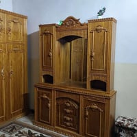 غرفه نوم • مستعمله قليل • خشب
