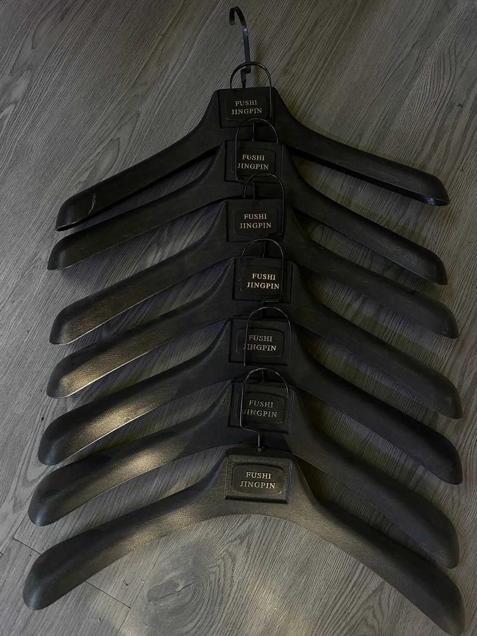 تعاليك ملابس الاصليه عدد 40 بعدهم جديدات
سعر القطعه 1250
علماً سعرهم  2250


**إذا كنت صاحب هذا الإعلان وتريد حذفه لأي سبب، رجاءا أرسل رسالة إلى الدعم الفني**