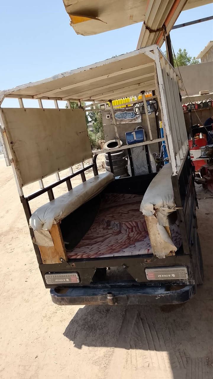 سلام عليكم ستوته للبيع موديل 19  مكفوله رقم الماني مداور ثاني يوم مستعجل على بيعته ب 2200 مليونين ومتين وبيه مجال هواي للشراي رقمي ***********
