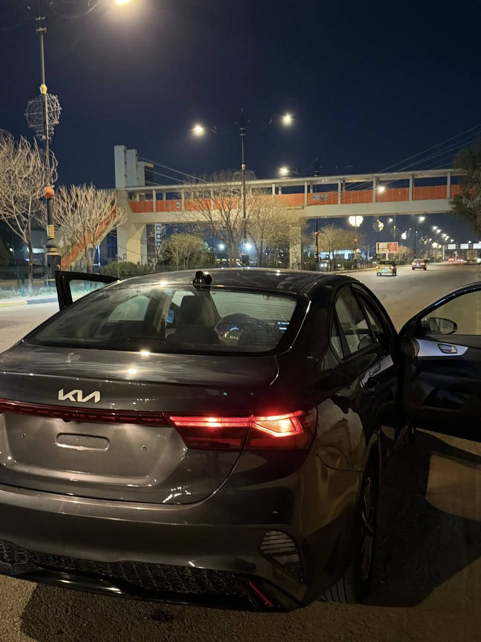 فورتي موديل 2024 دخول جديد ضرار صندوق خلفي تبديل فقط بلادي ماشيه 5 الف سياره جاهزه بدون ارقام 
تحكم استيرن 
حاكيه 
رادار امامي 
باب أستيل 
شاشه كبيره 
ويل كب 
سعر 135 وبيه مجال 
عنوان ديالى بعقوبه 
سياره بعده وكاله 
هاتف ***********
