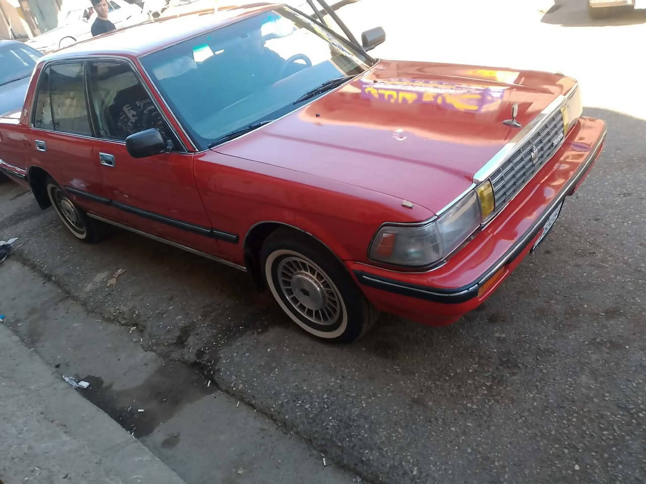 السلام عليكم سيدان للبيع موديل 1990 محرك كير بطه شرط تايرات جديد صدر طبه بيها مكانات صبغ بدون ضرر شرط مال تقحيل رقم بغداد دولي شرعي بل موصل سنويه و هزه جديد شرط التحويل السعر 62 وبيها مجال قليل
اتصال ***********
