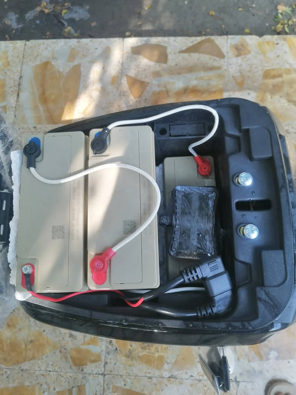 السلام عليكم..

R9 من شركه الريان مديل ٢٦ جديده كلش بعدهه بلزگاتهه لزكه الشاشه مامشيوله يوم واحد طالعين بيهه بطاريات ٢٨ اصليات ملاتهه والله جديده كلش سعر الجديده ٥٧٥ انه اريدهه ٤٥٠ قفل كلش... ***********..
