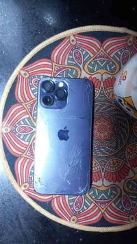 14برو ماكس  جهاز ممفتوح ابد بس ضهر مكسور شاشة مبيها شي السقة ضد كسر مك...