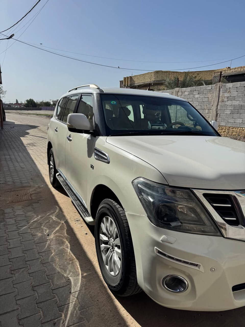 نيسان باترول 2014 se 
ماشيه 165
باسمي السياره رقم بصره 
خمس قطع صبغ اثر شخوط 
المحرك 5600
تبريد قطعتين
ثلاجه
7 راكب 
حساس امامي وخلفي 

*********** المدينة, البصرة
