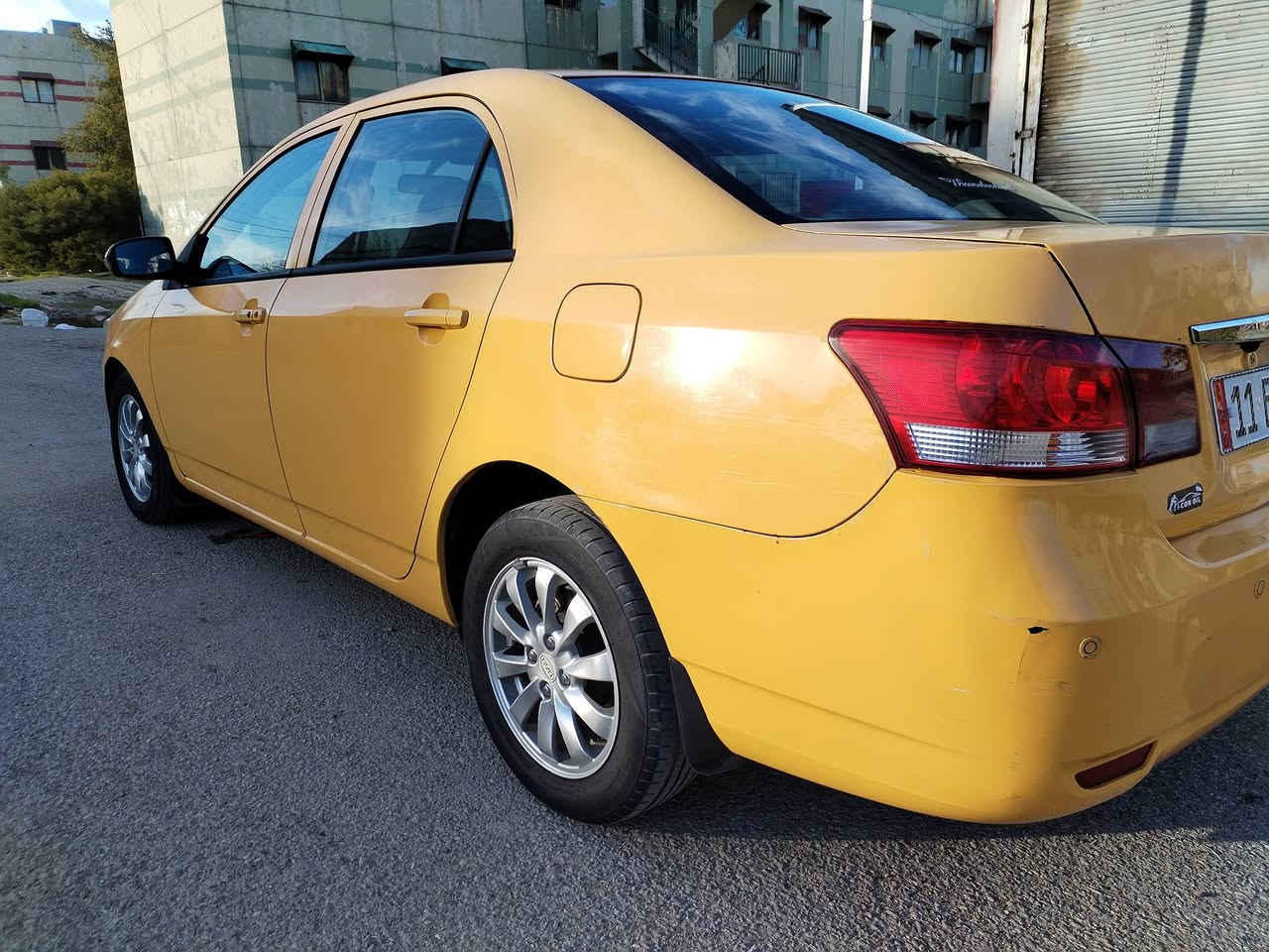 بي واي دي جي 3 اوتوماتيك بلادي بأسمي بدون ضربة بدون تبديل بيها معجون شبر واحد موديل 2013 *********** سعر ٥٦
