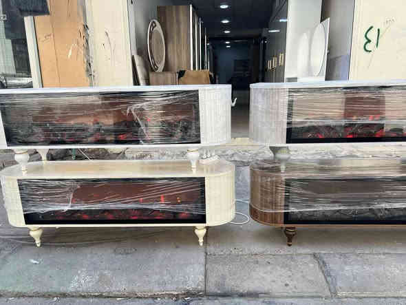 مـێزي تیڤي بە کار نە هاتوو
ئاگردان کوالێتي شتي جـوان
پـانێـکە ي قـیاسي160سنتیمه 
نرخـي 100هـه زار قفڵیتی ب معمله
پــێشـانگـاي ســه یــوان پـاڵانـي 
◀️***********
📲*********** viber
🌐کە لار-ناوبازاڕ مــه زاده کـۆنە کە  
🚛گەیاندنمان هەیە بۆ سەرجەم شارەکان🚚
↩گۆڕینەوەش ئەکەین بە 
      کەلوپەلی ناوماڵ
