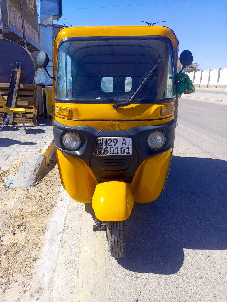 سلام عليكم تكتك 20شهر 12رقم واسط مكاني كوت خابر او دللل ***********
