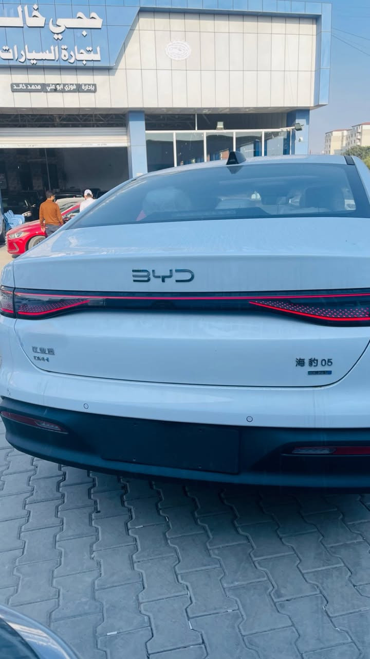 🚗 BYD Seal 5 | فل مواصفات – اختيار ذكي اليوم
سيارة تجمع القوة، الفخامة، والتوفير بكل معنى الكلمة.
📌 البيع فقط نقد
✨ أبرز المواصفات:
 • ⚡️ محرك اقتصادي قوي + صرفية وقود ممتازة
 • 🧠 أنظمة أمان متقدمة (ADAS)
 • 📱 شاشة وسطية كبيرة + عدادات رقمية
 • ❄️ تكييف أوتوماتيك
 • 🪑 مقاعد جلد كهربائية
 • 🌙 فتحة سقف
 • 🔑 تشغيل ذكي + بصمة
 • 📷 كاميرات 360°
 • 🛞 جنوط رياضية
 • 🔇 عزل عالي وراحة بالقيادة
📌 البيع فقط نقد
📦 متوفر جملة
📍 الموقع:
معارض البياع المدخل الرئيسي، مقابل محطة بنزين خانه السيديه 
معرض حجي خالد
📞 للاستفسار والحجز:
***********
