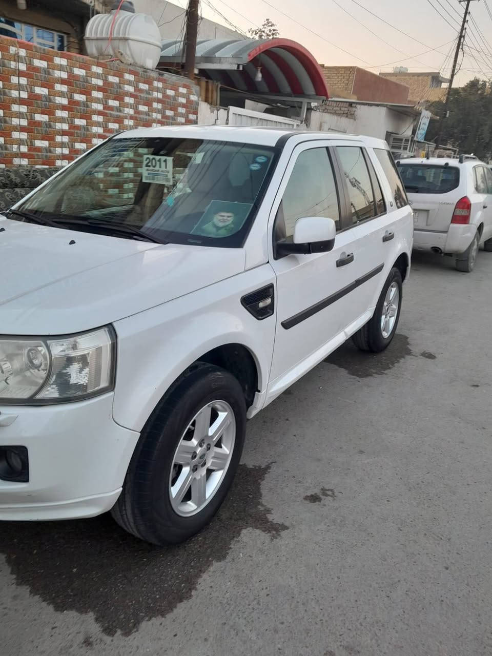 يا الله السلام عليكم سياره لاند روفر 2011 تخم تاير صدر  ***********جديد باسمي سياره جاهزهءتحويل ثاني يوم سعرها خاص
