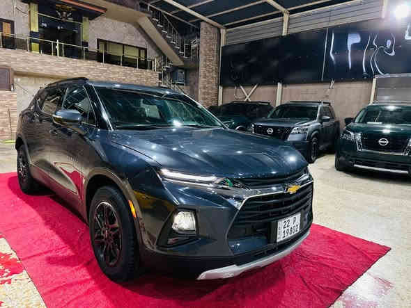🔴(فرع كركوك) 

🟢Chevrolet Blazer 2LT 2022🟢

حجم المحرك 4 سلندر (2.0L) توربو 

عداد المسافة 35213 mile

الضرر كما موضح بالصور 

🔴(السعر/19000 $ )

🔴المواصفات:

بصمة تشغيل
بصمة أبواب
تشغيل عن بعد(Remote Start)
رادار امامي (تحديد مسار) 
رادار خلفي (تحذير من الاصطدام)
شاشة كبيرة لمس
حساسات خلفية+ كاميرا
Android Auto
Apple Car Play
مانع انزلاق+ABS
منافذ AUX+USB
Auto Start اوتو ستارت 
Auto Stop اوتو ستوب 
مثبت سرعة
تحكمات استيرن 
هاند بريك بصمة
وبقية المواصفات المعروفة

🔴(العنوان/ كركوك شارع المعارض)
                    ________________________

🔴للاتصال/

فيصل
***********
