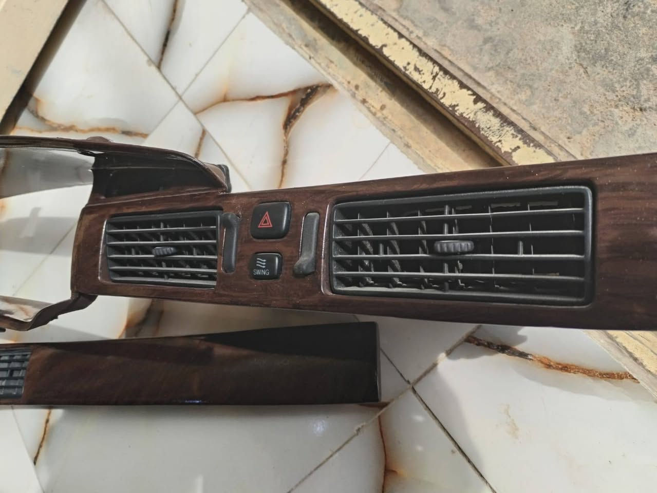 سلام عليكم صجيات وبطاين للبيع العنوان النجف حي الميلاد شارع جامعه الكفيل الرقم الموبايل***********
