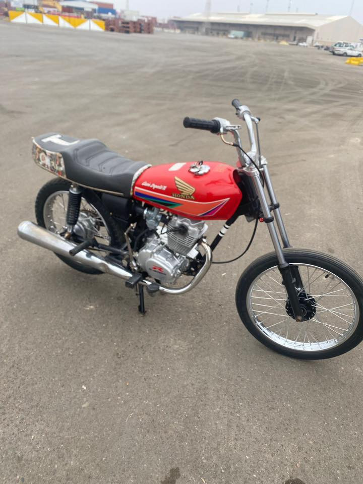 سلام عليكم دراجه مكينه رابيدو شاصي نامه أدوات للبيع ب 600 وبيها مجال قليل مكاني ام قصر وشراي يتصل علا هاذ الرقم ***********
