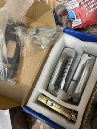 قفل • بهالشكل • خلي سعر