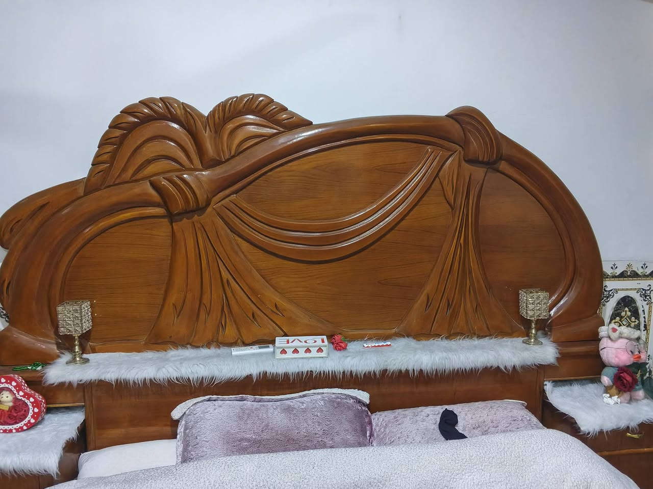 غرفه صاج تسكام درجه اولى للبيع 6 ابواب طابقين للاستفسار ***********
