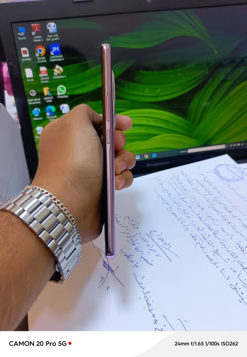 بيج العراب 

هونر X9c 

تردد 120Hz سلاسة عالية

ذاكرة 256

 رام  12/ 12

 بطارية 6600mAh(انسى الشحن) 

 شحن سريع 66W
 
السعر 330


**إذا كنت صاحب هذا الإعلان وتريد حذفه لأي سبب، رجاءا أرسل رسالة إلى الدعم الفني**