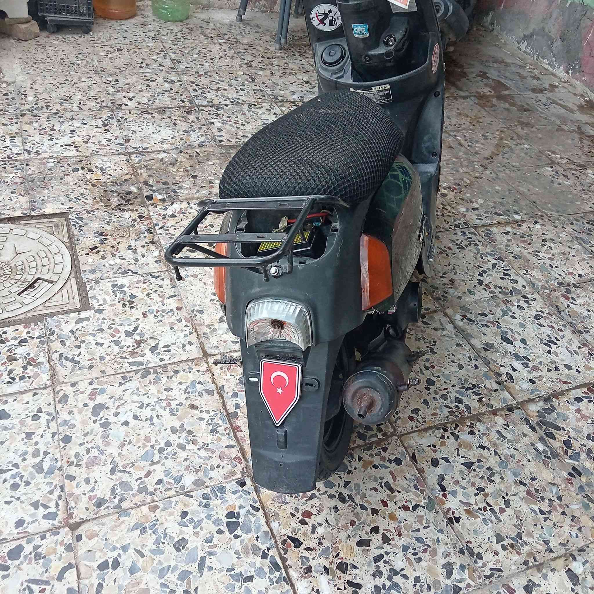 السلا م عليكم دراجه بوليس للبيع شغاله نكره سلف كابريتر دراجه خير من الله السعر ٤٠٠الف العنوان بغداد سبع قصور شارع قاسم الوكيل نهايته هاتف***********
