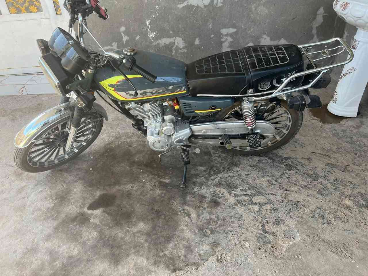 سونك 25اوراق كهربائيات كوله شغاله نكره سلف
السعر 675وبيها مجال بصيط مكاني بغداد اليوسفيه *********** #واتساب
