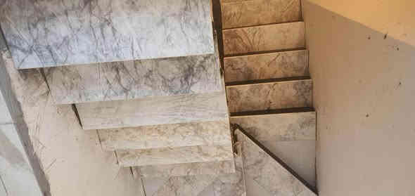 كادر مختص في مجال تطبيك البورسلين والسيراميك والكرانيت والمرر في خدمتكم *********** البصرة
