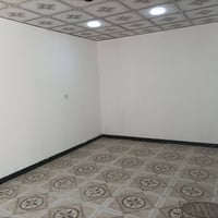 عمود ١٣٦ • ١٠٠م • بيت للإيجار