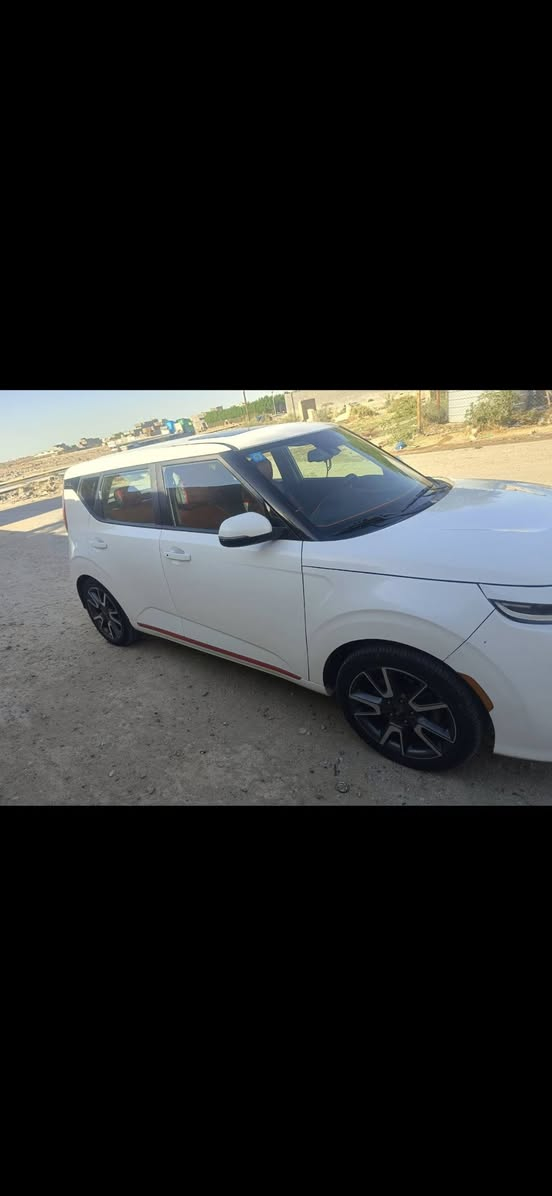 للبيع كيا صول 2020 GTLINE محرك 1600 تيربو
فول مواصفات شاشة كبيرة بلادية مع جهاز CAR PLAY  
بصمة
رادار امامي +جانبي +خلفي 
توقف ذاتي 
انظمة قيادةSPORT+NORMAL 
كامرة تسجيل امامية +كامرة خلفية اصلية
فتحة سقف 
اشاير بالمري
شفتات ستيرن
نشرة ابواب بلادي 
كشنات جلد بلاد + تغليف كشن لون احمر 
كشنات كهرباء +تدفئة وتبريد 
لايتات زينون بلادي 
ويل كروم حجم 18 بلادي اصلي 
حدادية +تايرات امامية جديدة+باتري جديد
حادث امريكا دعامية امامية فقط +حافة باب السائق ايرباك ستيرن فقط وموضحة بالصور صبغ جاملغ وبنيد وباب السائق توحيد لون فقط معجون فقط حافة الباب وحافة الجاملغ والباقي كفالة السيارة
ماشية 61 ميل وقابلة للزيادة 
رقم بابل الانكليزي
السنوية ب اسمي نافذة قبل اسبوعين تحويل مباشر 
السعر #135$ وبيها مجال
العنوان بغداد الدورة قرب فلكة ابو دشير
الاتصال ***********
متواجد واتس
