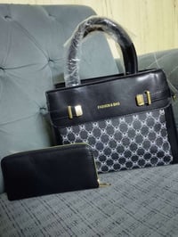 بيج لمسة انوثه  واتسابهم 07706012627 متوفر تراكات مختلف الأعمار  جنط م...