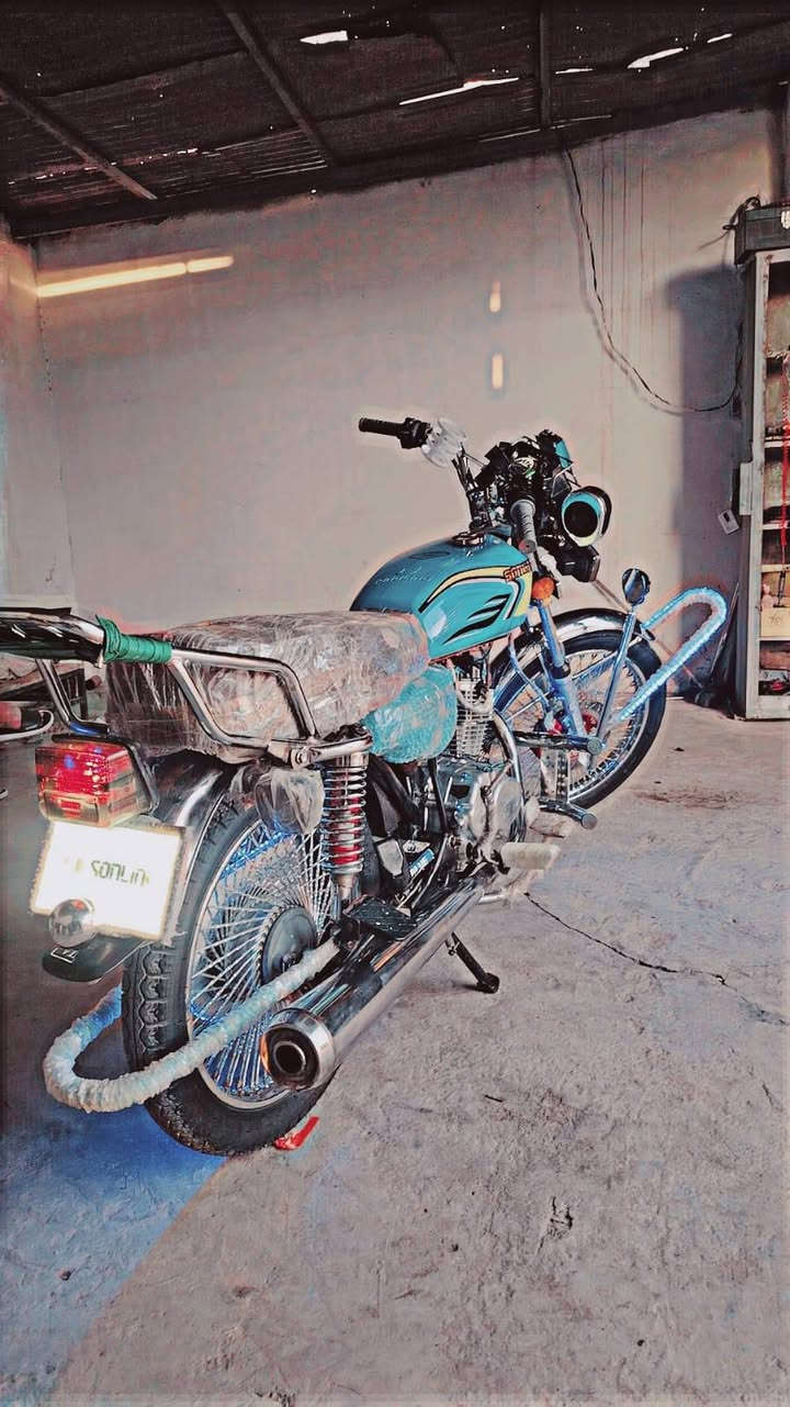 السلام عليكم دراجة نارية ايراني موديل 2023
الدراجة خير من الله كهربائيات كاملة للاستفسار الاتصال 
على ***********
