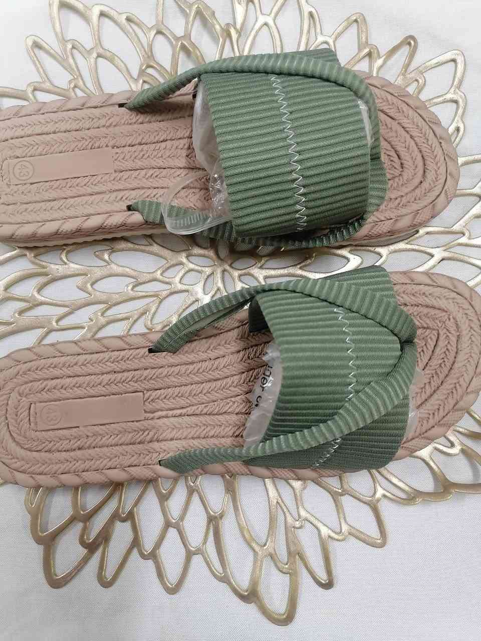 قياس ٤٣ السعر ٥٠٠٠


**إذا كنت صاحب هذا الإعلان وتريد حذفه لأي سبب، رجاءا أرسل رسالة إلى الدعم الفني**