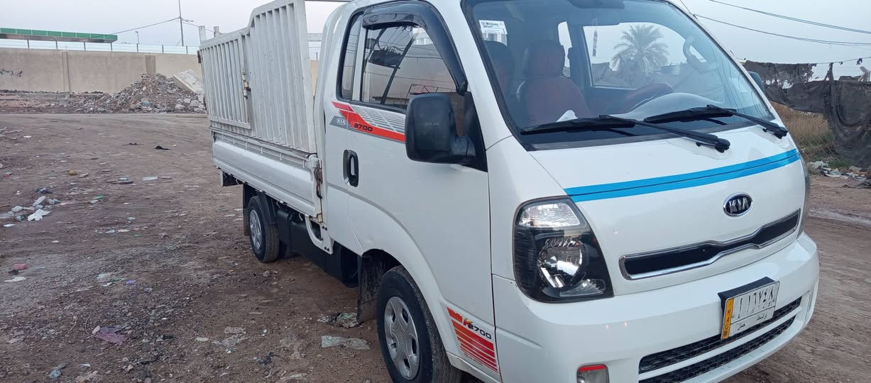 سياره بنكو مديل 13 سياره خير من الله كير ومحرك تايرات باتري جديد شاشه جامه اماميه جديده سياره خيرات الله مامعتازه شي بيه فقط ضربه بلباب ومعدله على البارد كهربائيات كوله شغاله مداور ثاني يوم سوناره موجود   ابيع بدون امحجر   السعر 95وبيه مجال بسيط للشراي للاستفساره اكثر *********** اثير
***********اسيا
