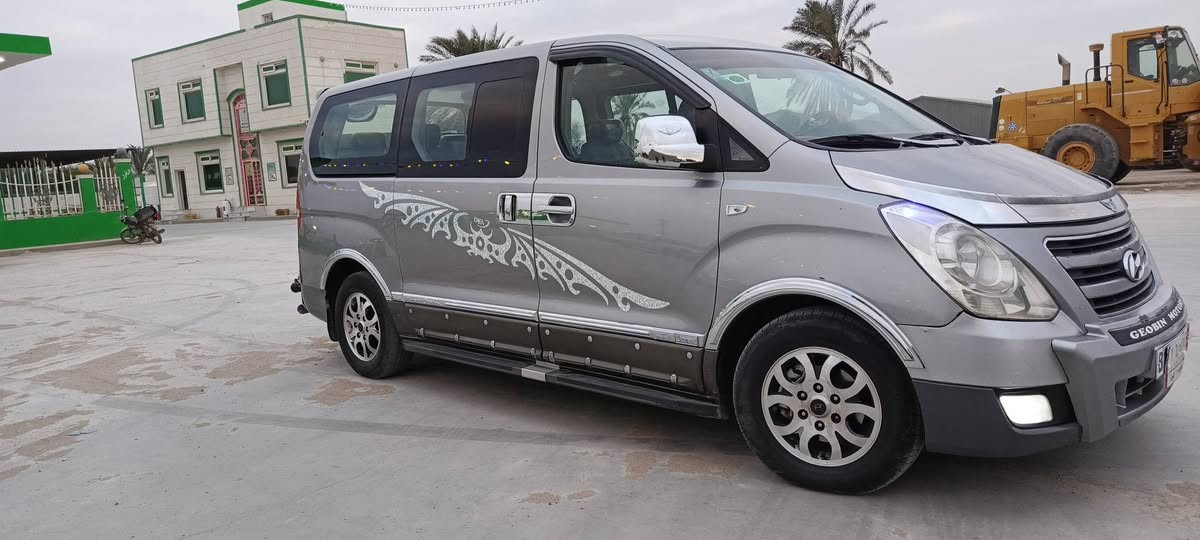 15 اصل مجول بلاد السيارة رقم بصره جهازه من جميع النواحي كفالة عامه (( بيها قطعتين كلير من كوريا فقط )) السعر 210 العنوان البصرة الهوير ***********
