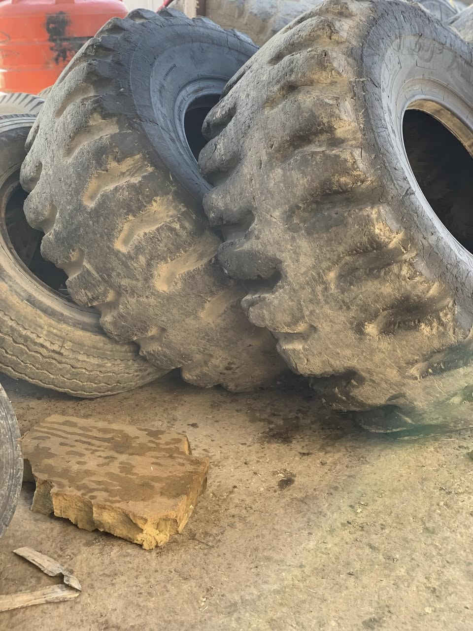 تايرات شفل ياباني حجم ٨٥ لبيع
مكاني حله محطة العرفان
رقمي ***********
