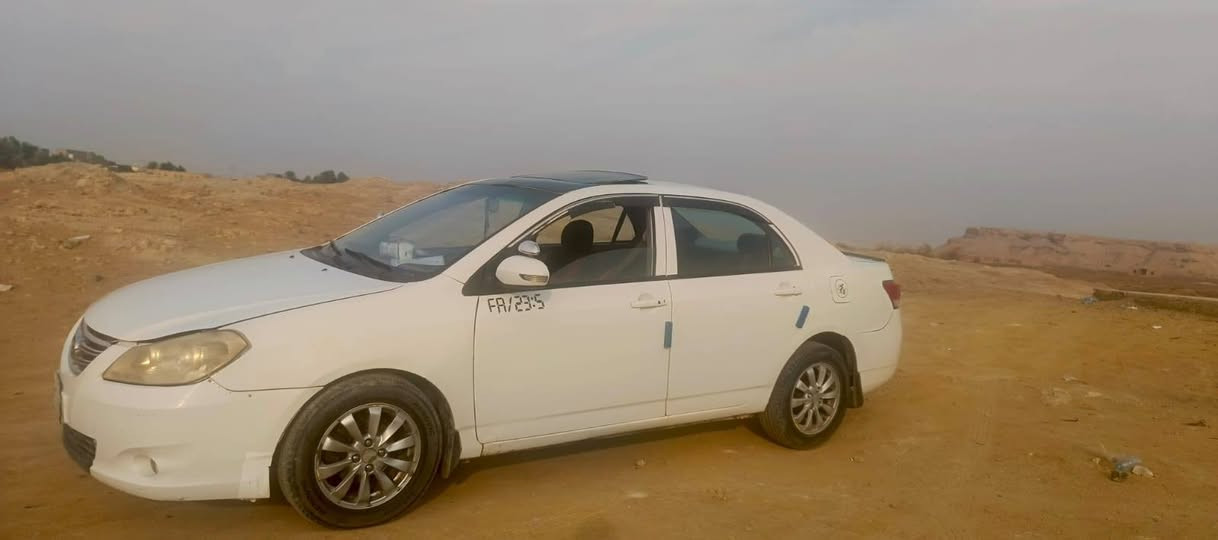 سلام عليكم  سياره بيوايدي موديل 2012بصمه ابلاديه البيع محرك كير نضيفه تبريد تحويل مباشر رقم الانبار سعر 47او بيه مجال الطينين ***********
