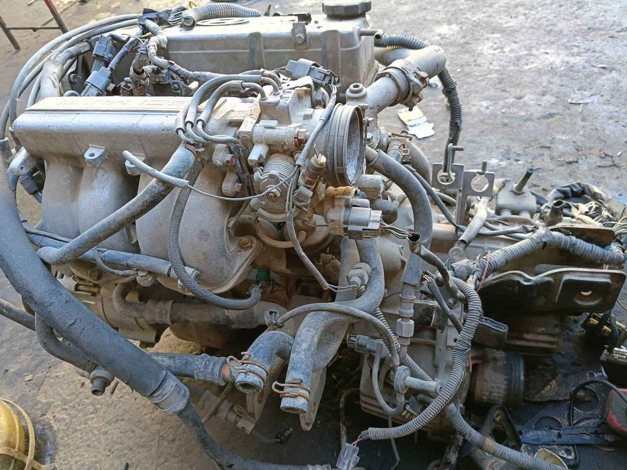 السلام عليكم محرك سوناته 2000
شرط الشغل لا صرف ولا نفخ كير عادي مع الضفيره والعقل شرط تبريد بي كامل 
***********
***********
