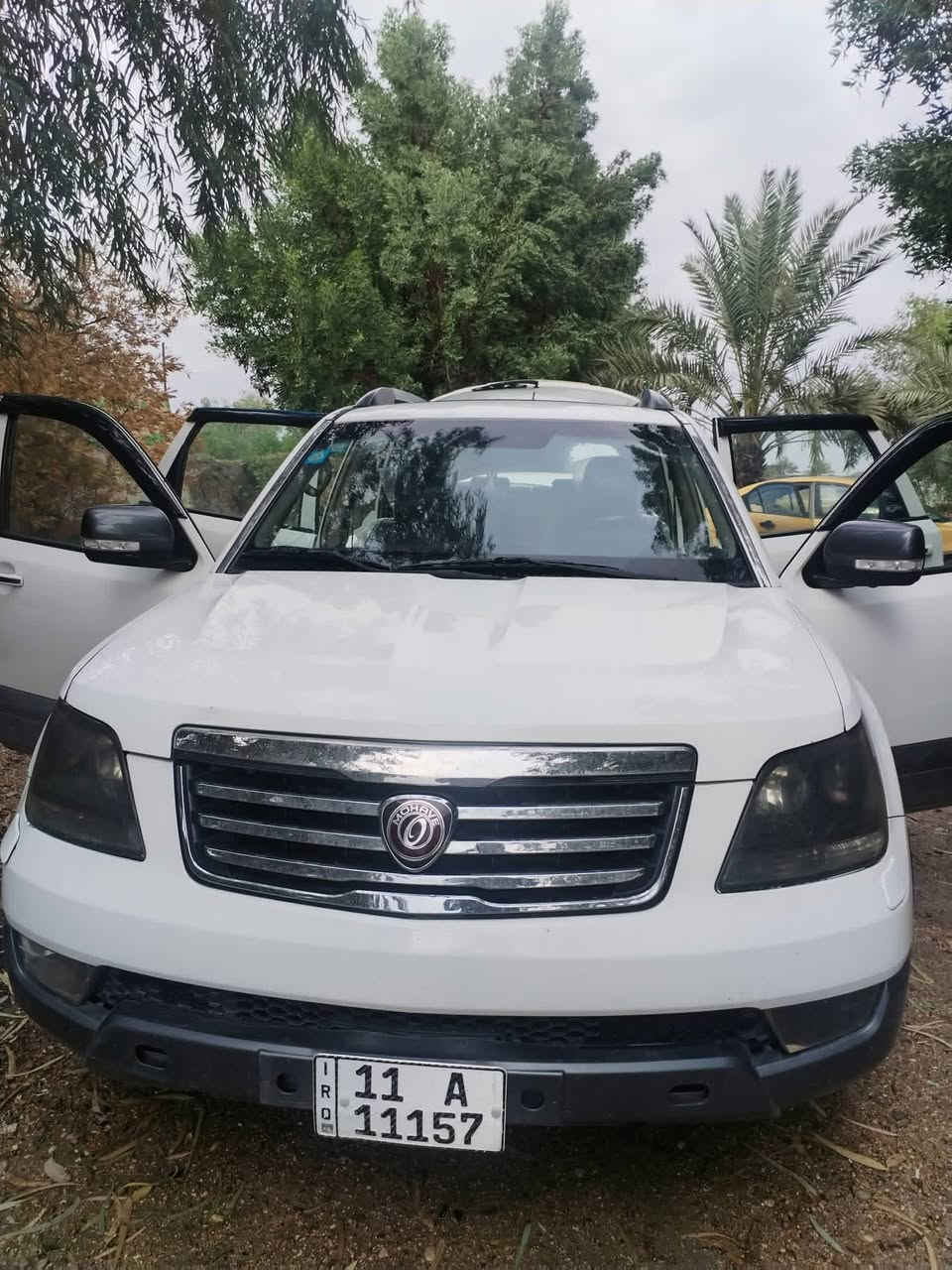 السلام عليكم كيا موهافي 2012.       فول ١/١ تحكمات كشن كهرباء             فتحه سقف.     مري قلاب ابو للد. بصمات أبواب          صدر امامي خلفي جديد          محرك جديد حاويه مكفول.           تخم تاير سياره بيها فقط بابين خلفيات مبدله نفس لون اثر شخوط بدون صبغ  رقم انكليزي بأسمي.             سعر142 وبي مجال الشراي يتصل ***********
