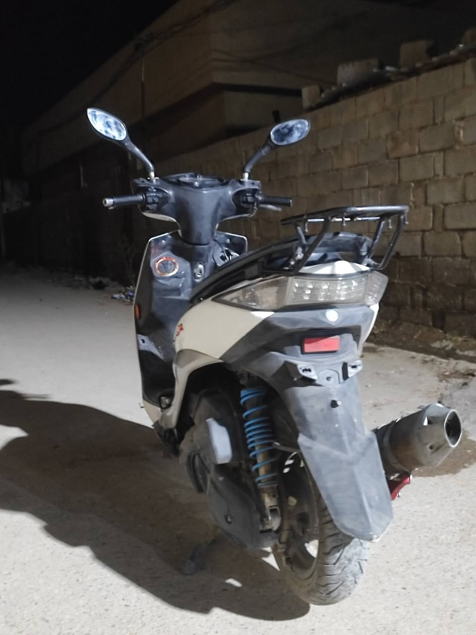 لسلام عليكم  سكنس ياماهه لد نوزل  مكينه خرسة شرط الا مفولة  سعر 900 وبيها مجال  رقم تواصل ‏‪***********‬‏   استفسار علق واجيك خاص
