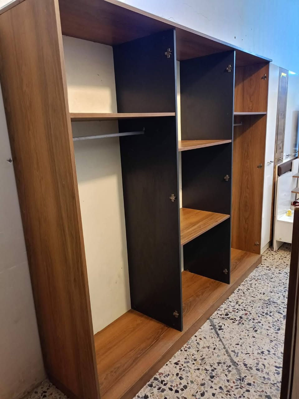 غرفة نوم تركي مستخدم😍💥 
 نضافة95💯
عدد القطع / 5
نضام / ابواب 🦋✨
سعر / 450🤍✨
شد ونقل داخل بغداد مجاني🛻
يوجود توصيل محافضات


**إذا كنت صاحب هذا الإعلان وتريد حذفه لأي سبب، رجاءا أرسل رسالة إلى الدعم الفني**