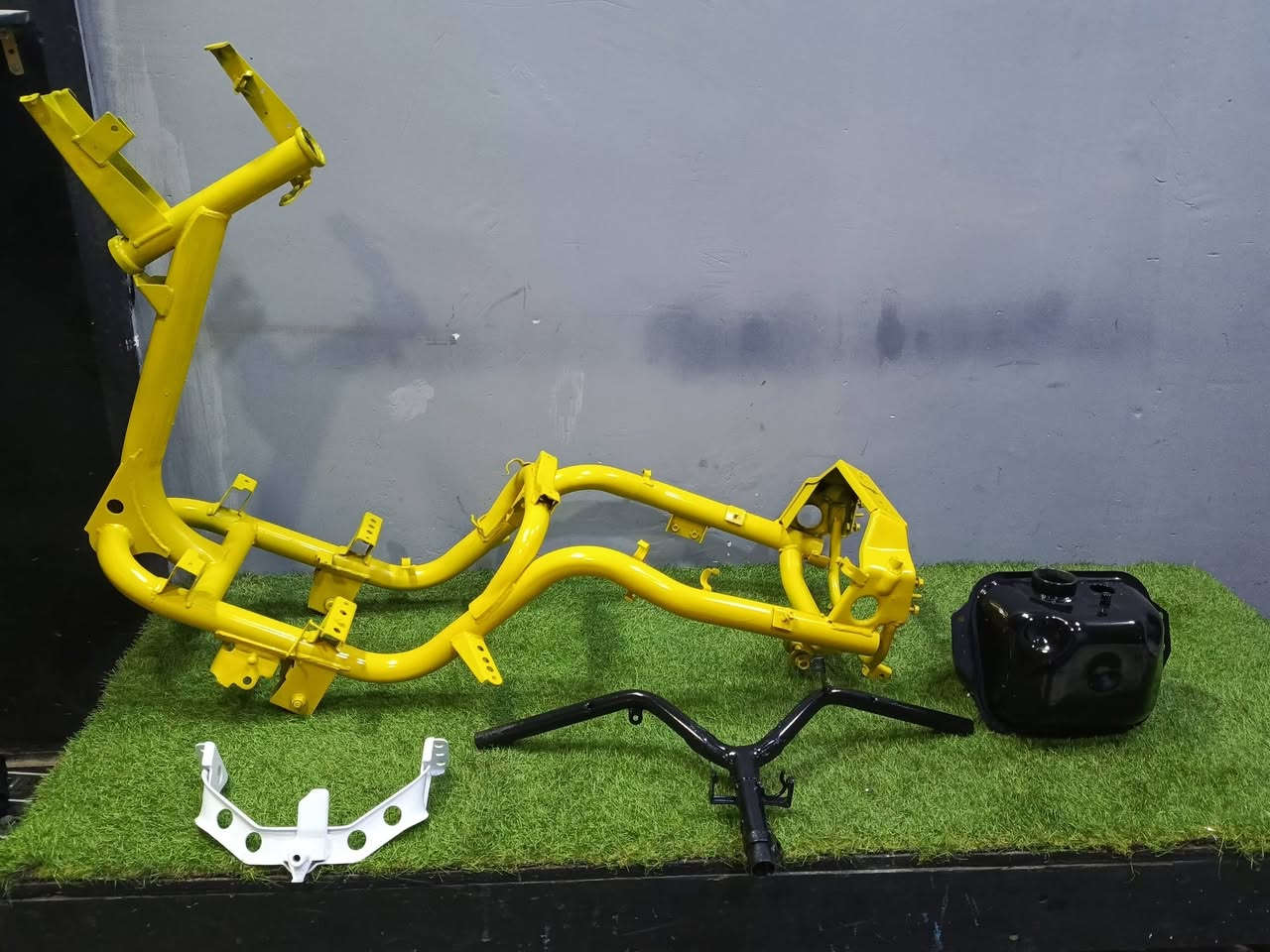 صبغ شاصي ماكس حسب طلب
 ((25)) الف 
عنوان كربلاء *********** وتساب
