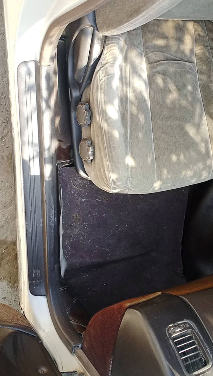 شيزر موديل 93 رقم واسط مكفوله من كير من محرك ونجي من رسميات
دواخل نضيفه وباقي التفاصيل  موضح بالصور 
العنوان كوفه عباسيه  
الاستفسار ***********
