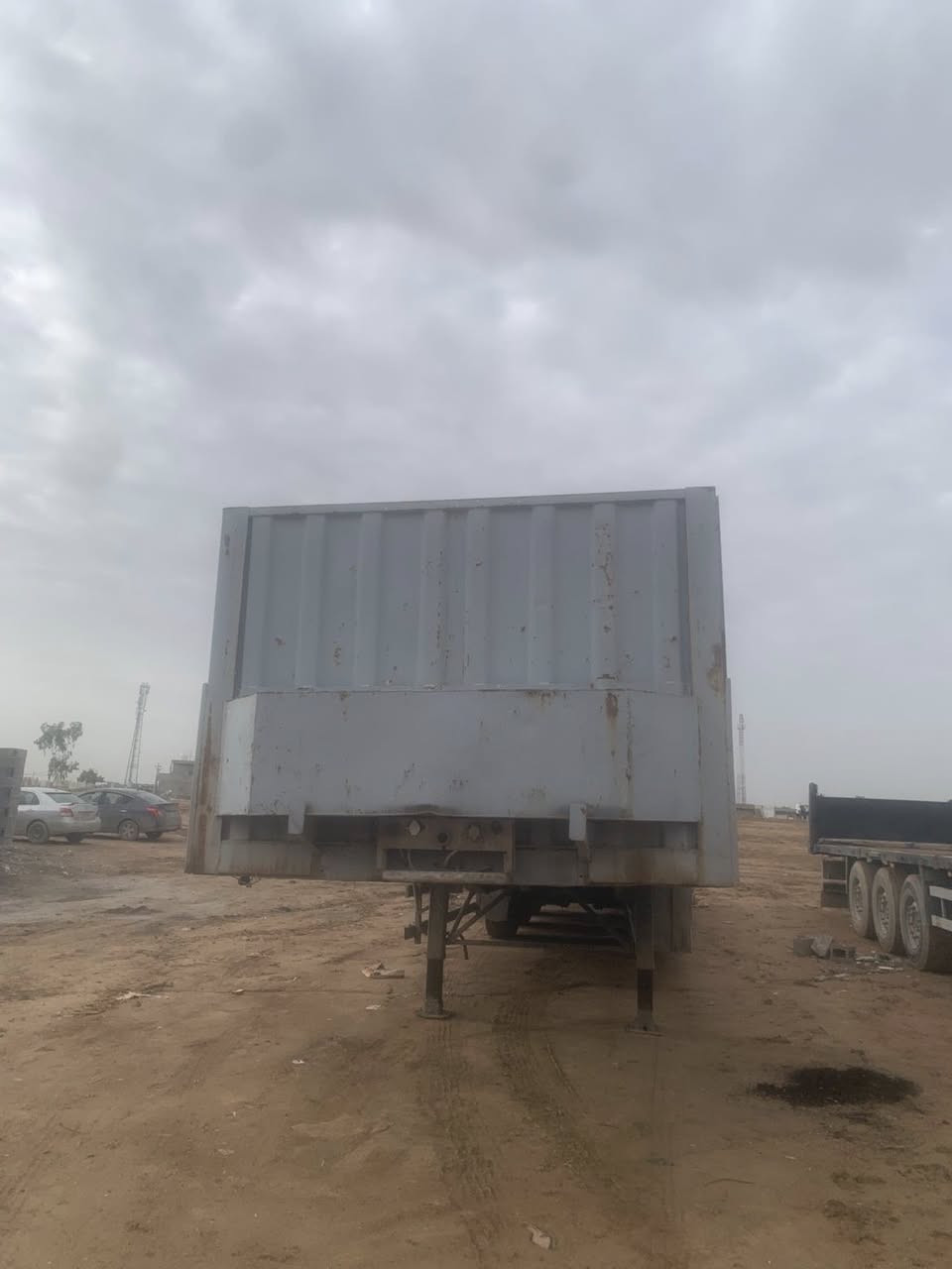 ئەم فلاتە حلوجەمان هەیە جوان خاوینە  بؤ فرؤشتنە سئ دنگیری تاک تایەیە تاخم تایەی نوییە جوان و جەئیزە بئ مەسروفە هەموو شتیکی  بەشەرتە سەفحەی  لەگەل دایە سعری  ئەم فلاتە 45 وەرەقە و معامەلەی تیدایە 
رەقەم تەلەفؤنی ساحیبی 
*********** واتساپ 
عینوان هەولیر
