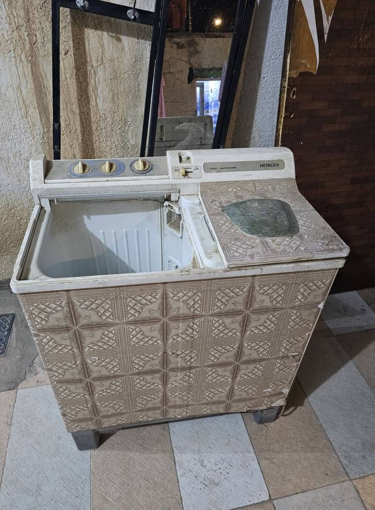 قيم بالحق والي يرضي الله واخذها 
***********
البنكات سعر الوحده ٥٠ والسبلت جديد مستعمل قليل سعره ٤٠٠ عمارة, ميسان
