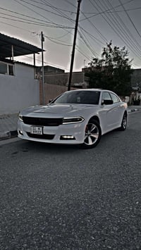 تشارجر • ٢٠١٥ • فتحة سقف