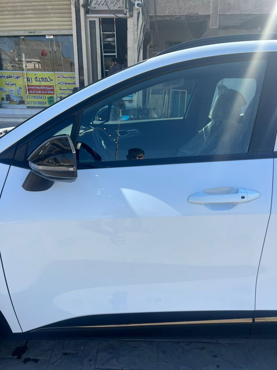 سلام عليكم  سبورتج موديل 25 مكان سياره بغداد شعب سعر 235 اتصل ***********
