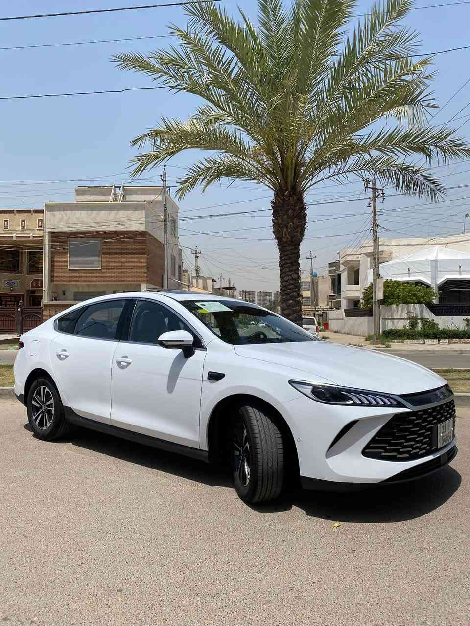 السلام عليكم للبيع فقط كن بلاس
الفووول ام ال١٣ كامره 
اوتو بارك 
سلايت روف 
مواصفات الفول معرووفه 
ماشيه ٥الف 
مكفوله كفاله عامه 
مكان السياره بغداد السيديه 
***********
